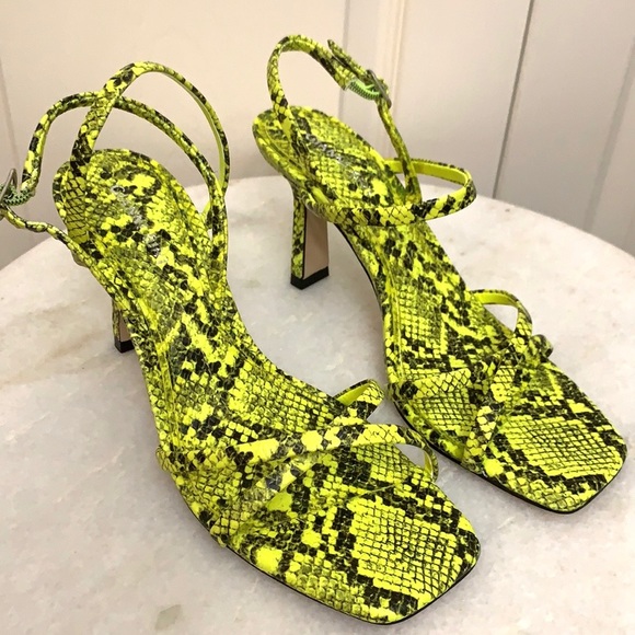 Gianni Bini Neveena Neon Green Snake Print Sandal - Picture 1 of 10